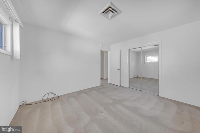 2203 ALLWOOD DR, Bethlehem, PA 18018