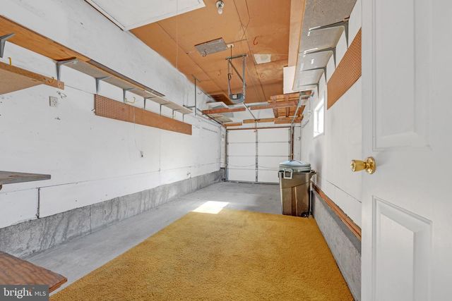 2203 ALLWOOD DR, Bethlehem, PA 18018