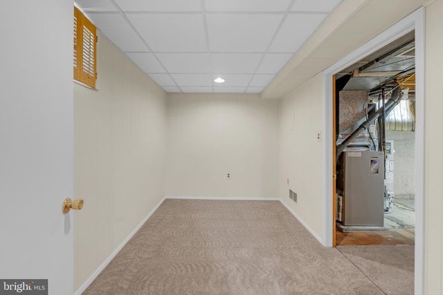 2203 ALLWOOD DR, Bethlehem, PA 18018