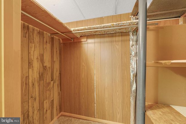 2203 ALLWOOD DR, Bethlehem, PA 18018