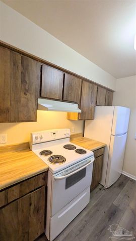 6288 Hamilton Bridge Rd 204, Milton, FL 32570