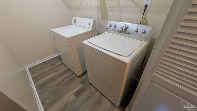 6288 Hamilton Bridge Rd 204, Milton, FL 32570