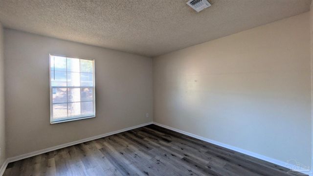 6288 Hamilton Bridge Rd 204, Milton, FL 32570