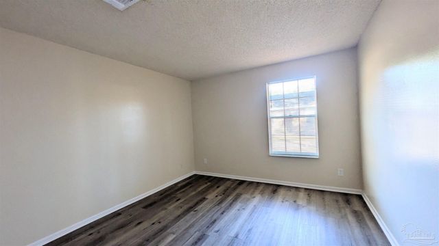 6288 Hamilton Bridge Rd 204, Milton, FL 32570