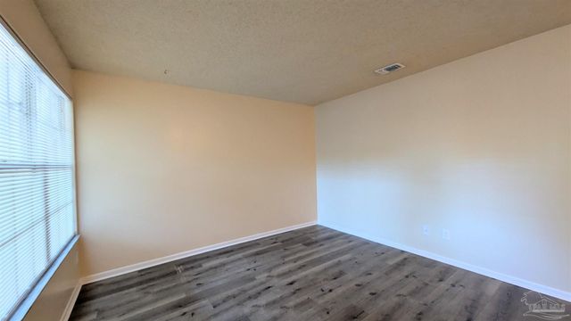 6288 Hamilton Bridge Rd 204, Milton, FL 32570