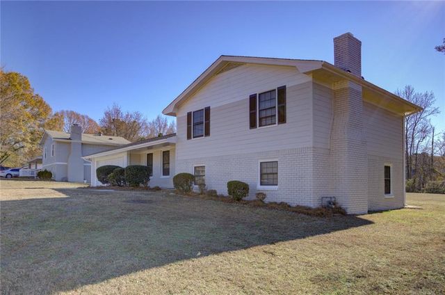 2104 Moon SW Drive, Conyers, GA 30094