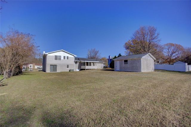 2104 Moon SW Drive, Conyers, GA 30094