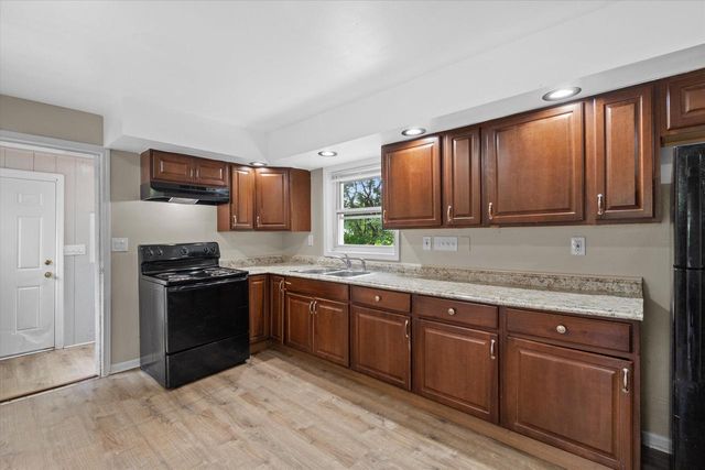 5676 N 43rd STREET, Milwaukee, WI 53209