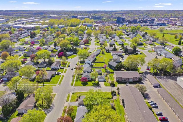 141 STANLEY STREET, Neenah, WI 54956