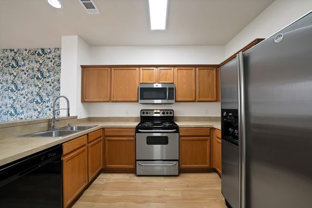 2716 Denali Park Drive, Grand Prairie, TX 75050