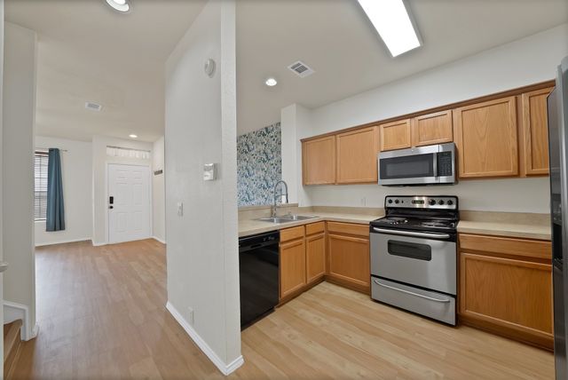 2716 Denali Park Drive, Grand Prairie, TX 75050