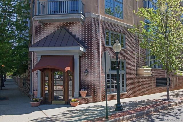 55 1st Street 114, Pelham, NY 10803