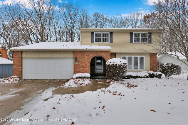 1920 Briarwood Drive, Lansing, MI 48917