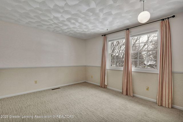 1920 Briarwood Drive, Lansing, MI 48917