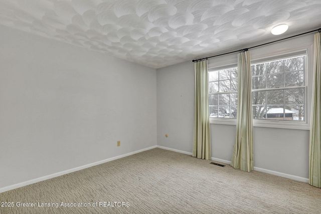 1920 Briarwood Drive, Lansing, MI 48917