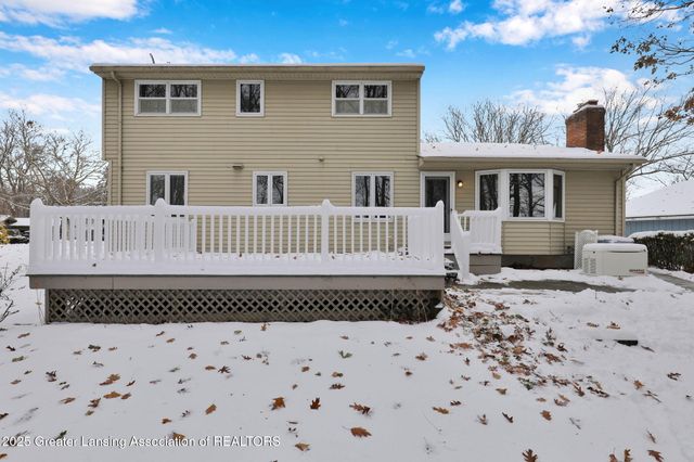 1920 Briarwood Drive, Lansing, MI 48917