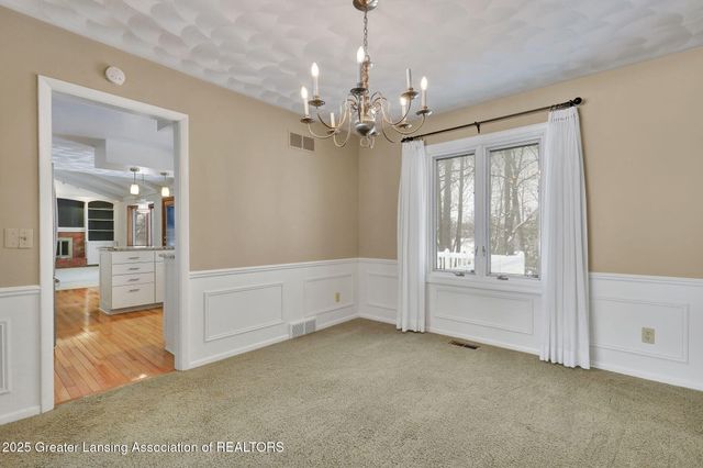 1920 Briarwood Drive, Lansing, MI 48917