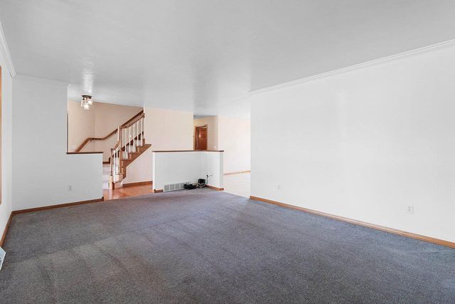 2820 BLUE SPRUCE DRIVE, Green Bay, WI 54311