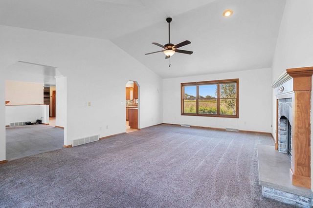2820 BLUE SPRUCE DRIVE, Green Bay, WI 54311