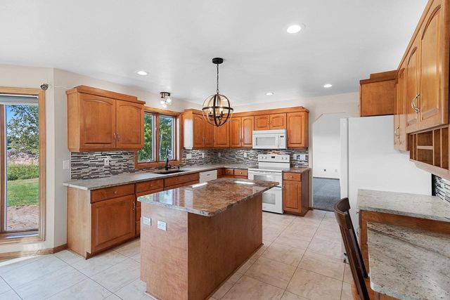 2820 BLUE SPRUCE DRIVE, Green Bay, WI 54311