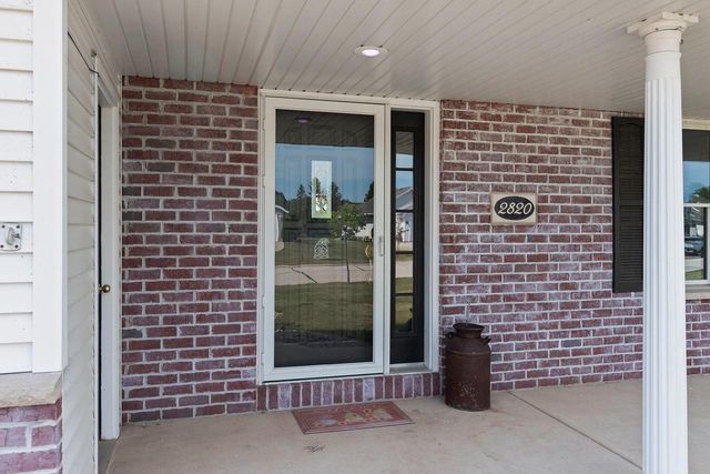 2820 BLUE SPRUCE DRIVE, Green Bay, WI 54311