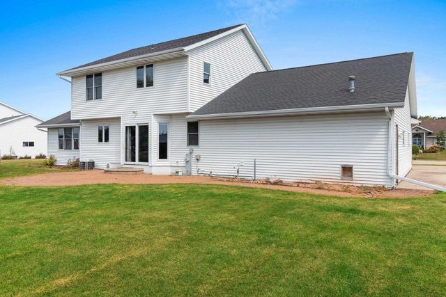 2820 BLUE SPRUCE DRIVE, Green Bay, WI 54311