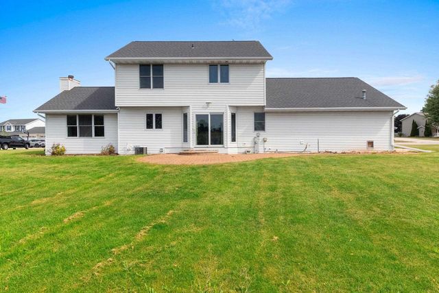 2820 BLUE SPRUCE DRIVE, Green Bay, WI 54311