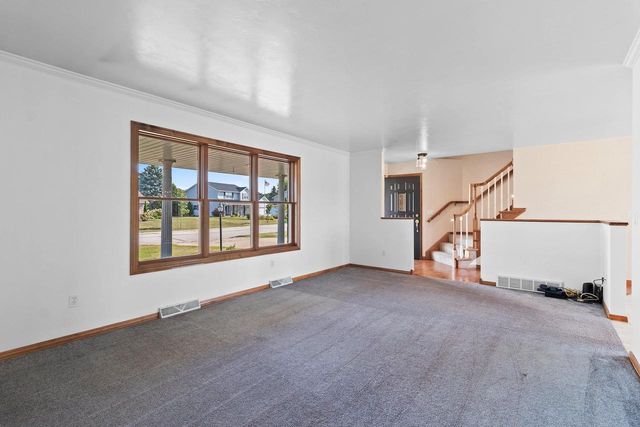 2820 BLUE SPRUCE DRIVE, Green Bay, WI 54311