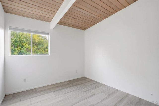 4985 Pacifica, San Diego, CA 92109