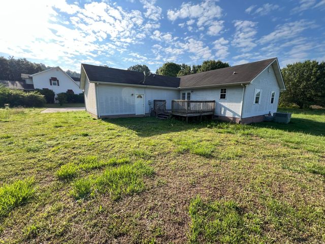 200 Castle Drive, Jasper, TN 37347