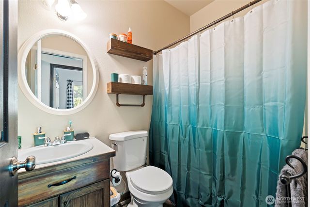 501 Belfair Court SW, Orting, WA 98360
