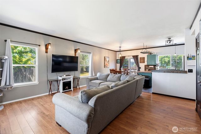 501 Belfair Court SW, Orting, WA 98360