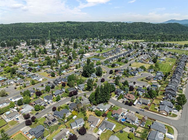 501 Belfair Court SW, Orting, WA 98360