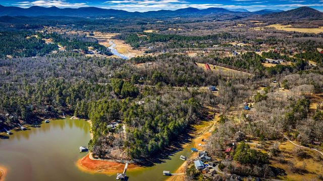 102 Captains Cove, Blairsville, GA 30512