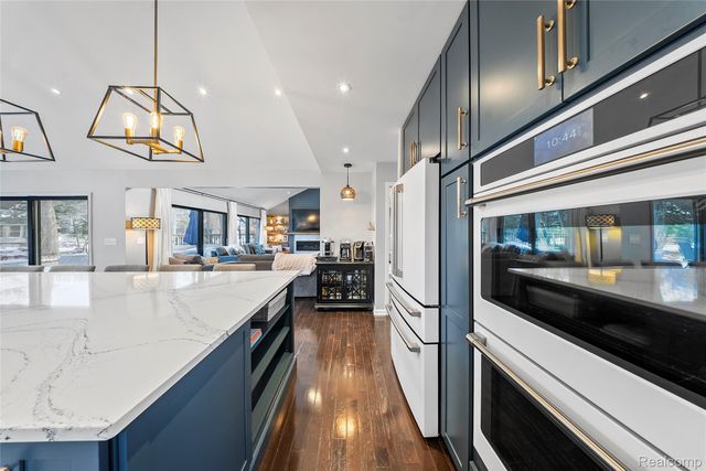 8538 Island Boulevard, Grosse Ile Township, MI 48138