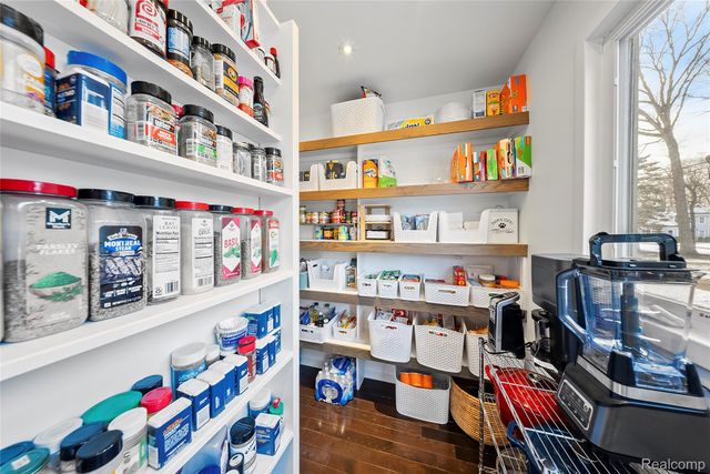 8538 Island Boulevard, Grosse Ile Township, MI 48138