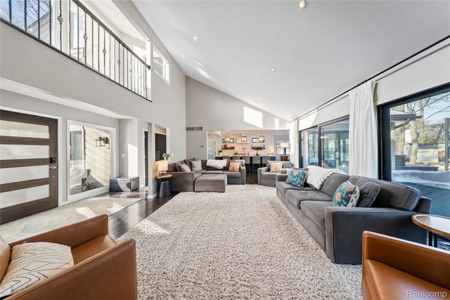 8538 Island Boulevard, Grosse Ile Township, MI 48138