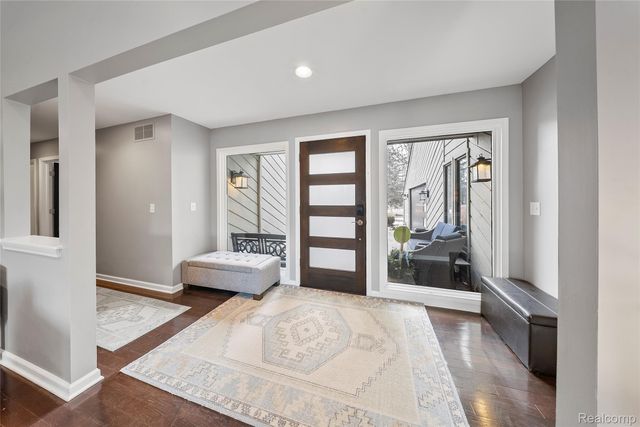 8538 Island Boulevard, Grosse Ile Township, MI 48138