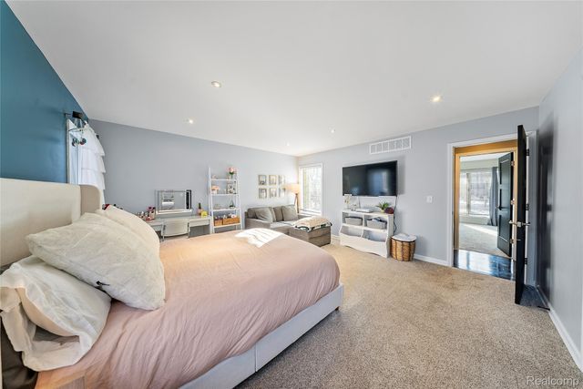 8538 Island Boulevard, Grosse Ile Township, MI 48138