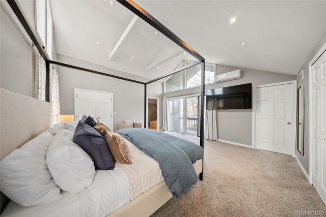 8538 Island Boulevard, Grosse Ile Township, MI 48138