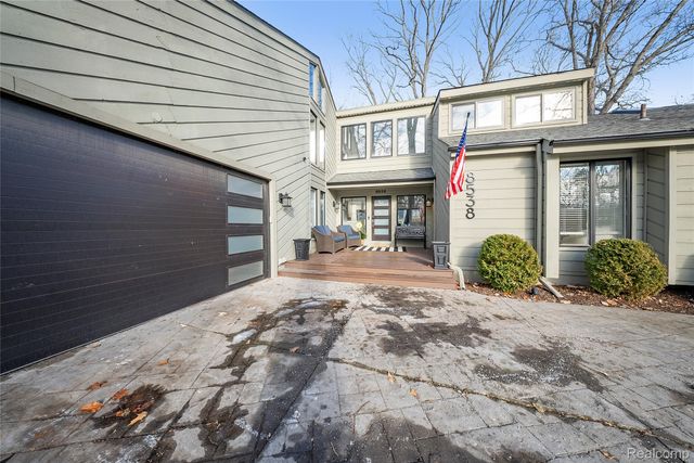 8538 Island Boulevard, Grosse Ile Township, MI 48138