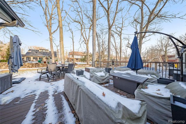 8538 Island Boulevard, Grosse Ile Township, MI 48138