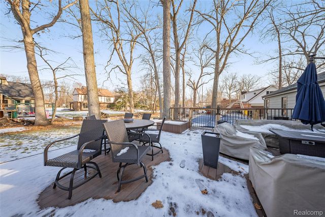 8538 Island Boulevard, Grosse Ile Township, MI 48138