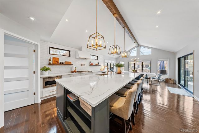 8538 Island Boulevard, Grosse Ile Township, MI 48138