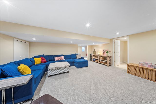 8538 Island Boulevard, Grosse Ile Township, MI 48138