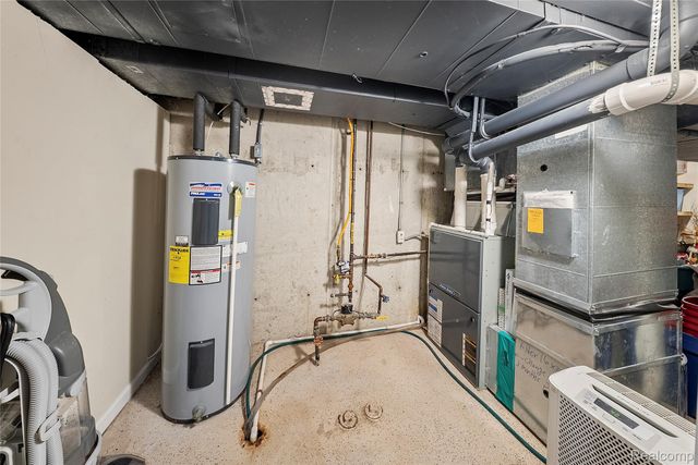 8538 Island Boulevard, Grosse Ile Township, MI 48138