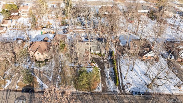 8538 Island Boulevard, Grosse Ile Township, MI 48138