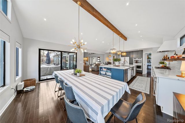 8538 Island Boulevard, Grosse Ile Township, MI 48138