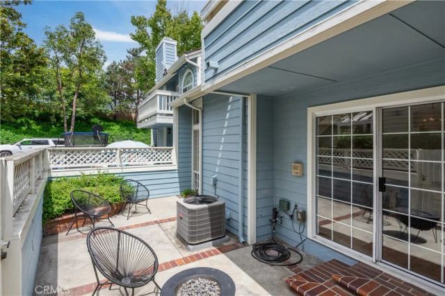 630 Wakefield Court 102, Long Beach, CA 90803