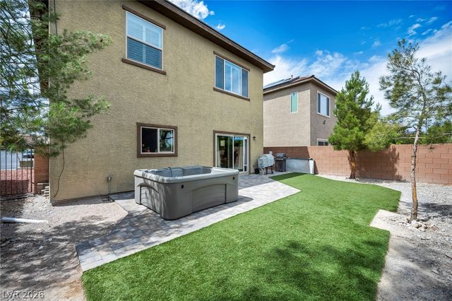 7630 Phoenix Peak Street, Las Vegas, NV 89166
